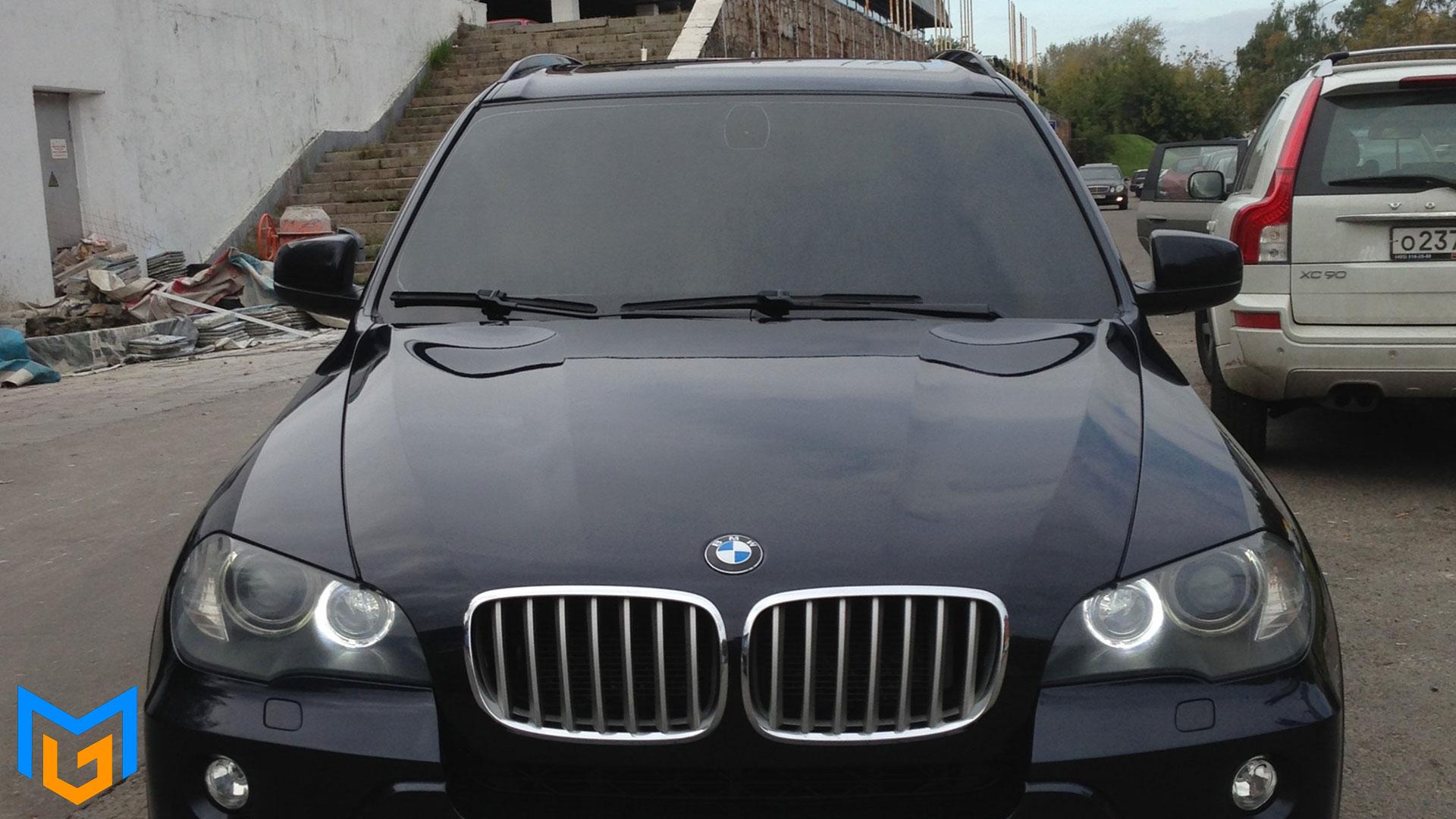 شیشه جلوی دودی کارخانهای