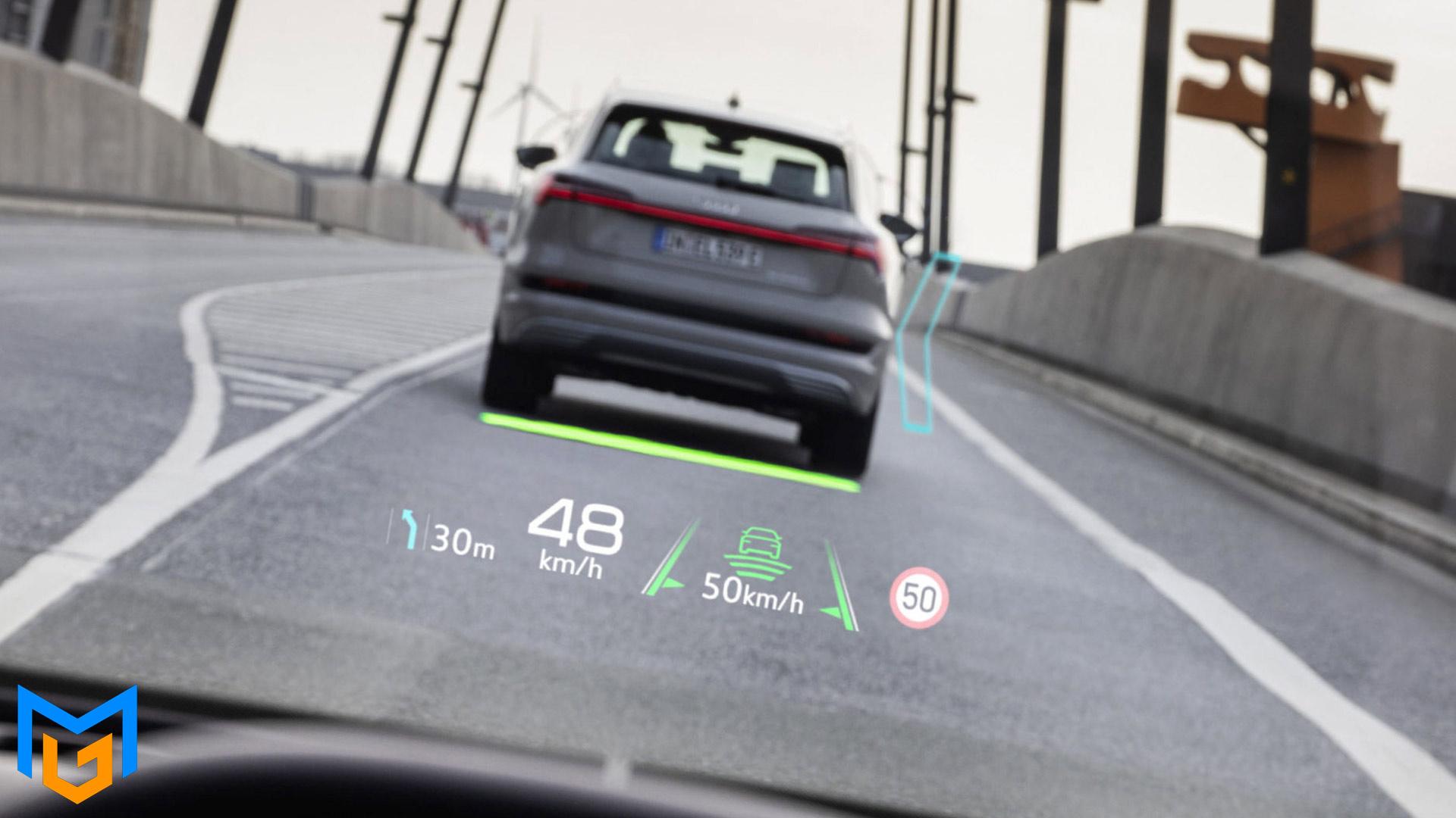 هدآپ دیسپلی (Head-Up Display) یا HUD