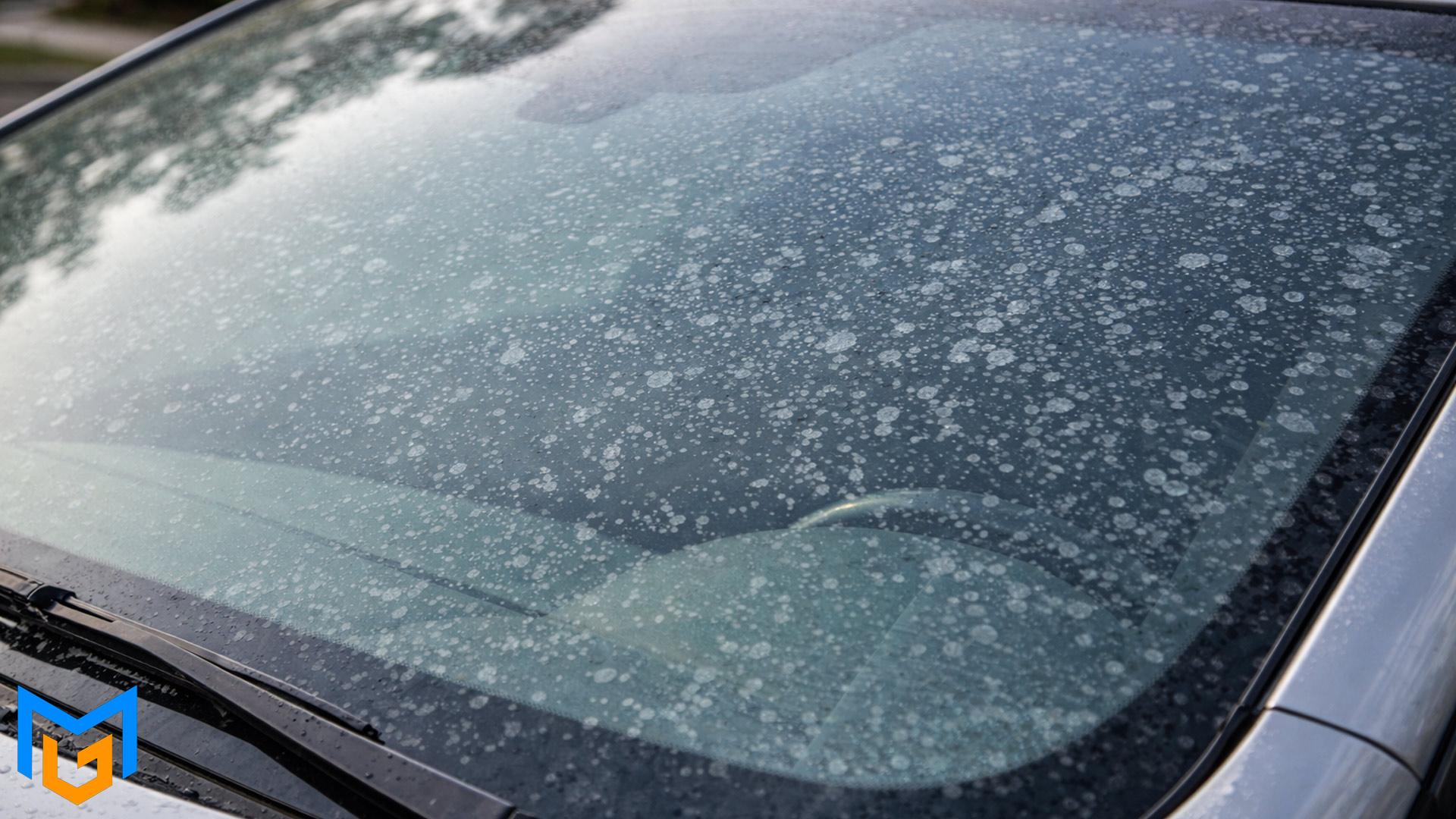 سفیدک شیشه جلو خودرو 