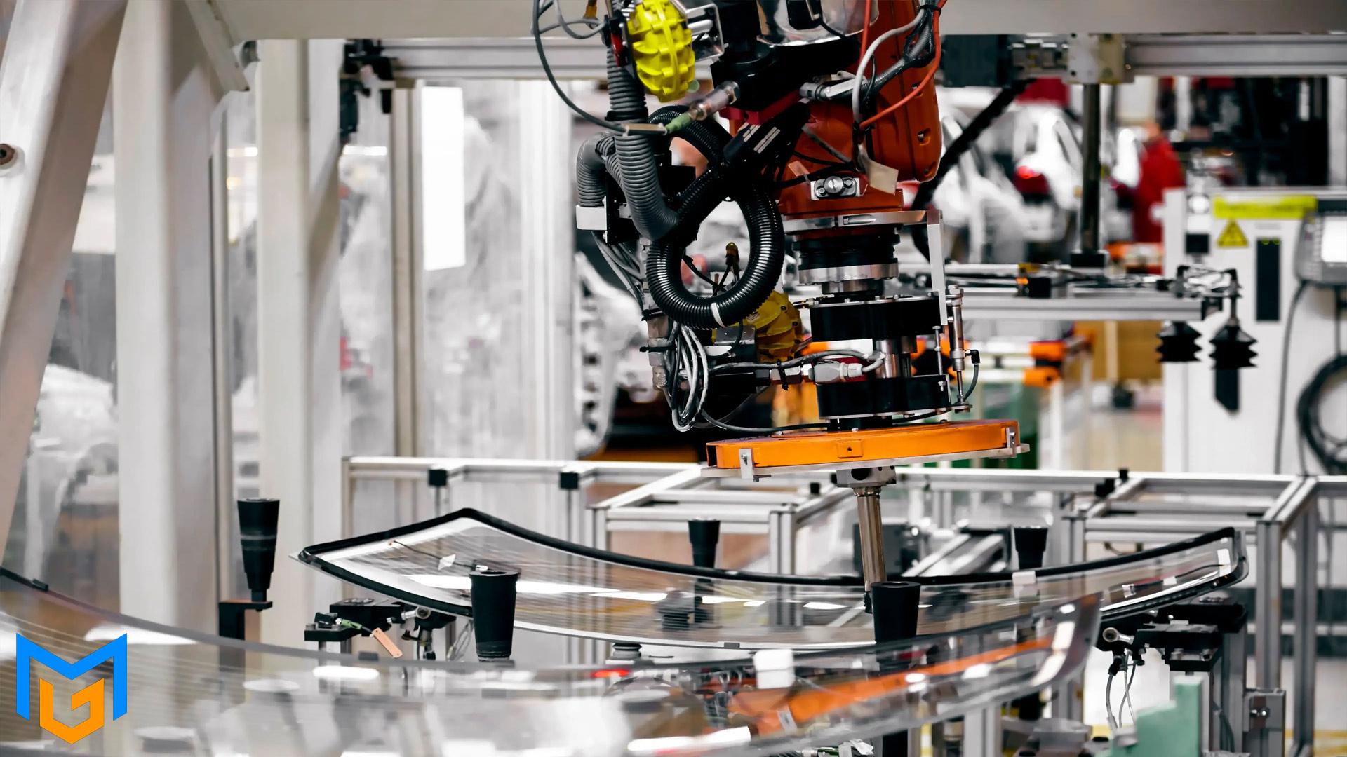 تصویری از مراحل تولید شیشه جلو خودرو