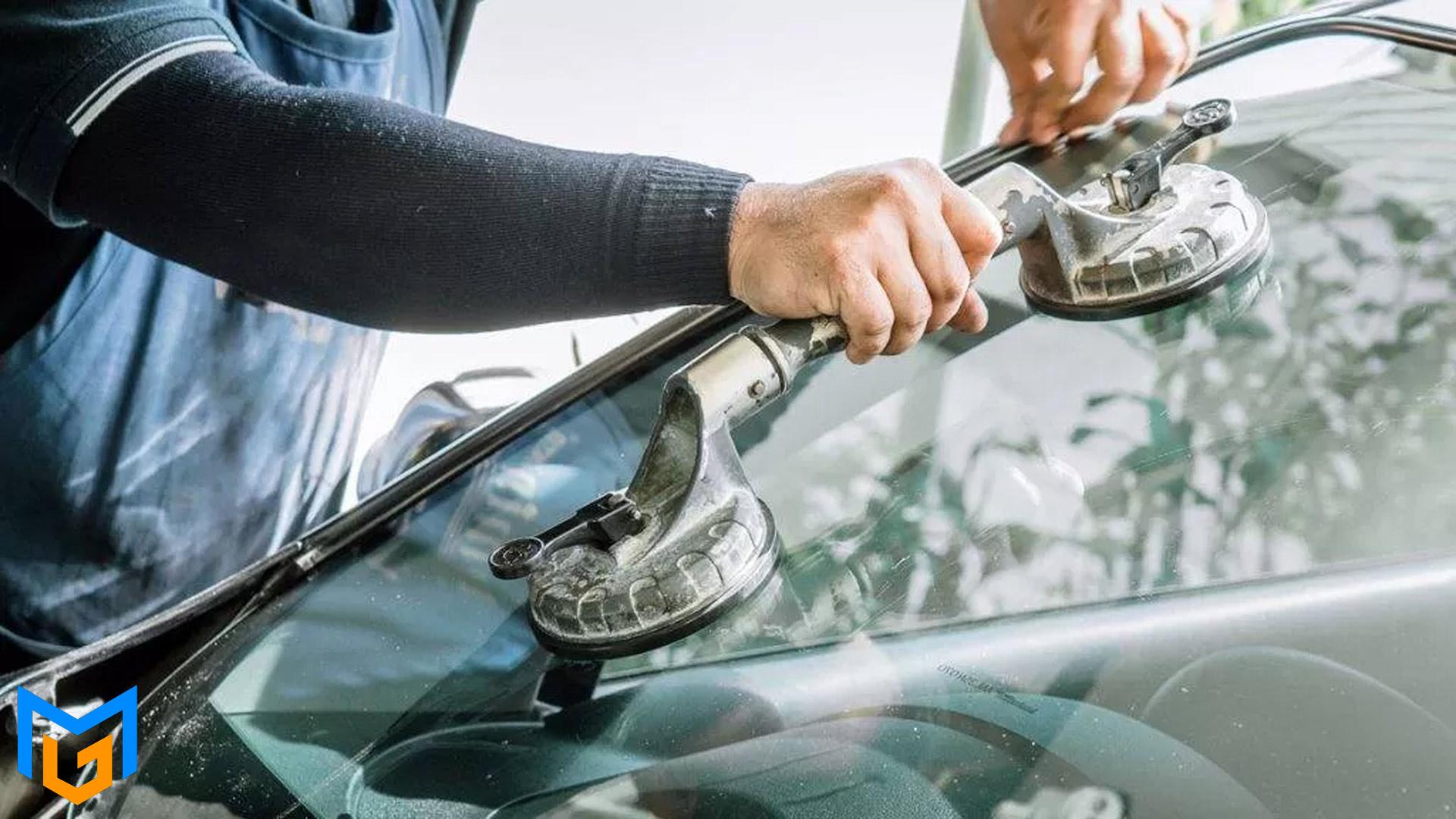 قاپک دو‌قلو شیشه خودرو